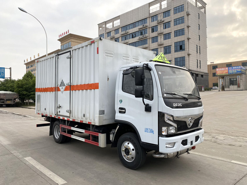 雜項危險物品廂式運輸車，廂式運輸車，楚勝汽車集團(tuán)